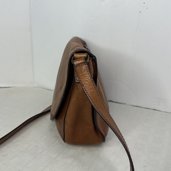 Fossil Emi leather saddle bag in British tan - Picture 2 of 10